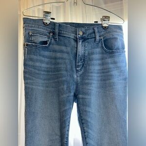 Women’s Vineyard Vines Jeans. Size 8.